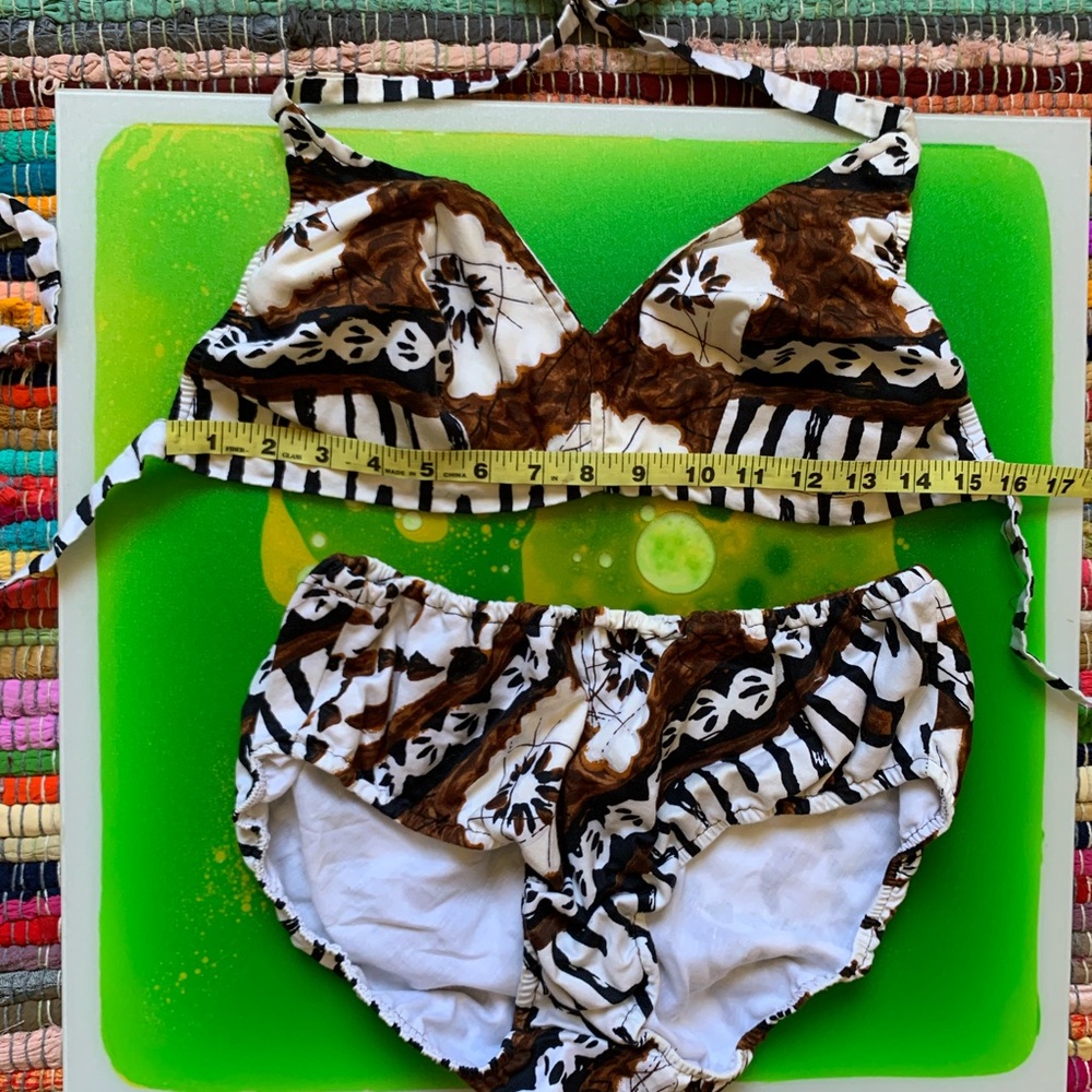Vintage Two Piece Swimsuit View 3
